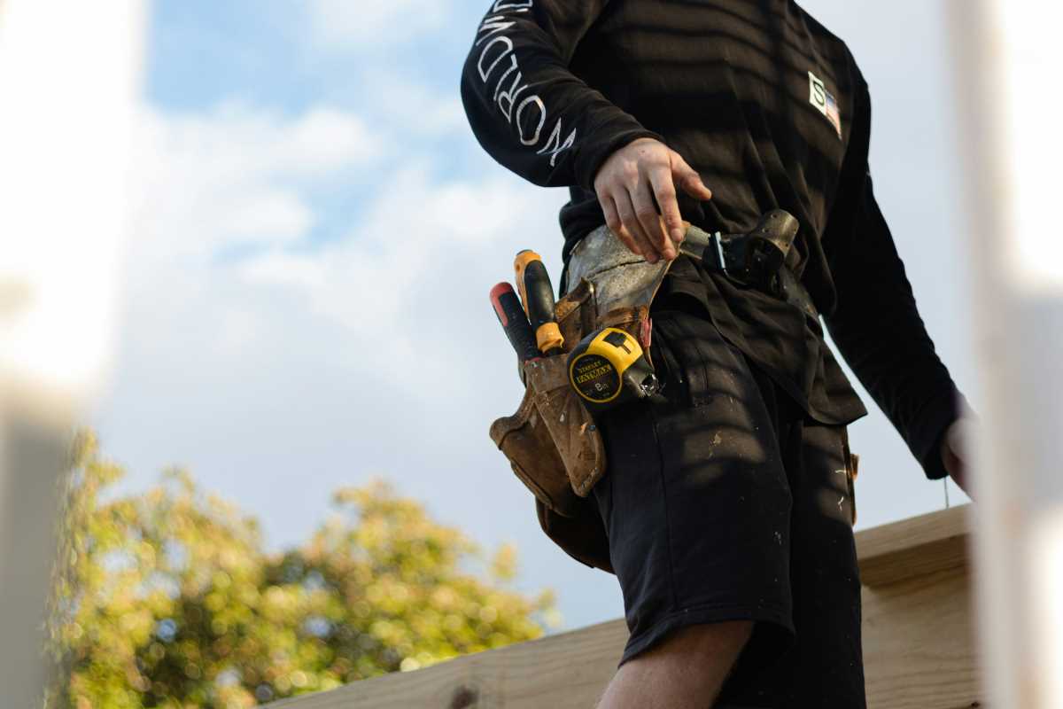 5 Super Cool Compact Tool Belts That Keep You Organized